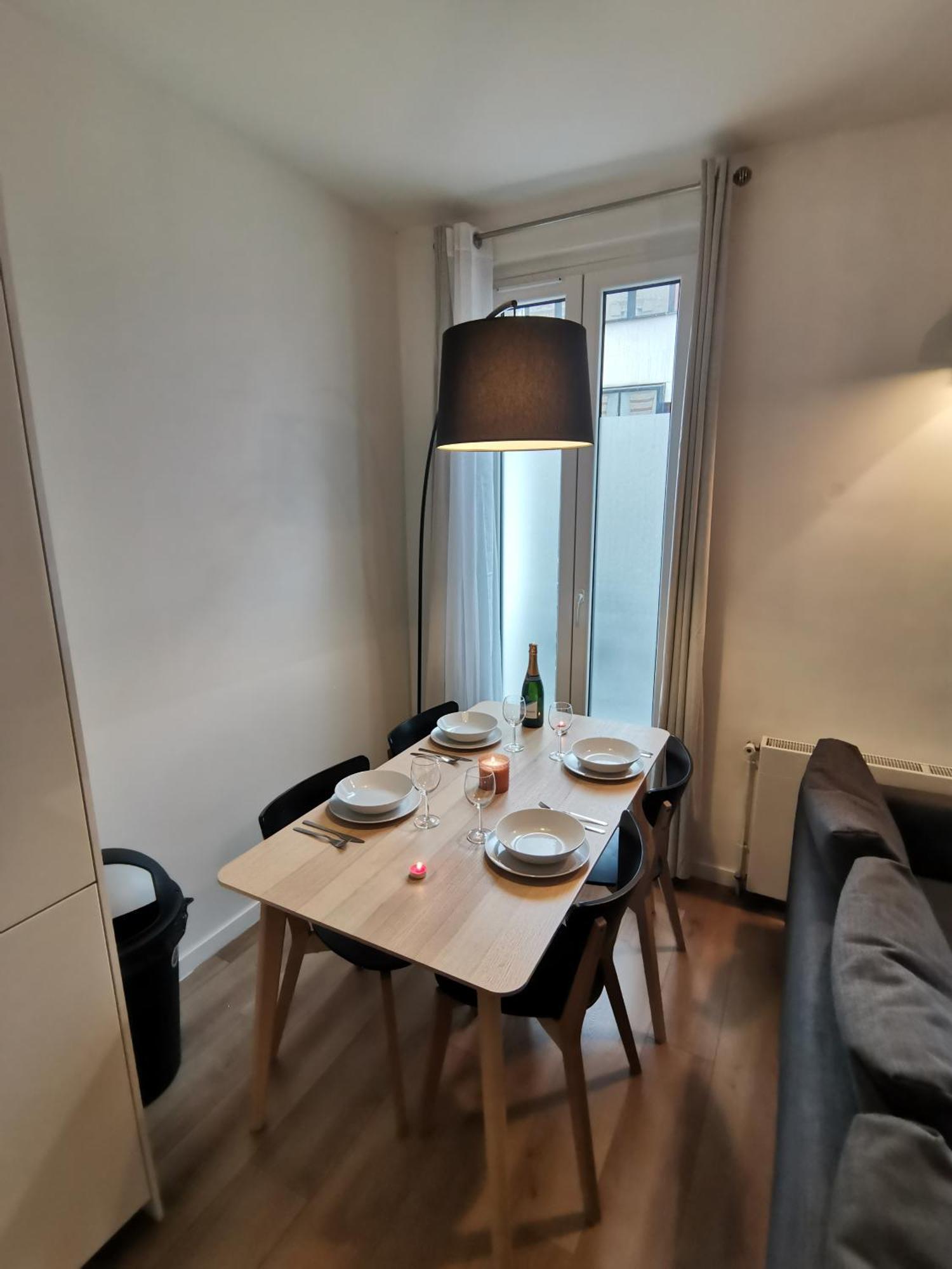 *Appartement Moderne/2 Minutes Du Metro* Saint-Ouen  ภายนอก รูปภาพ