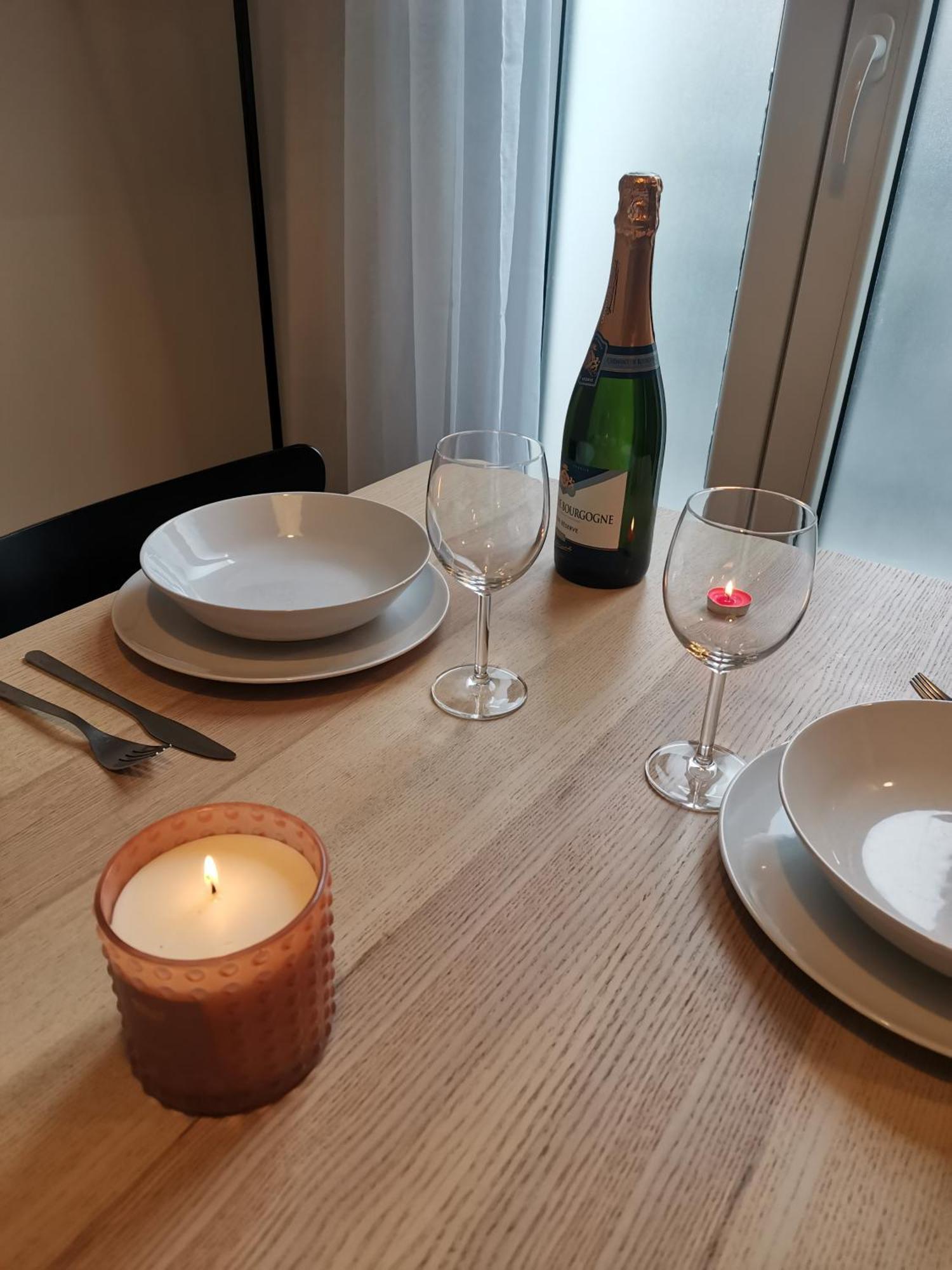 *Appartement Moderne/2 Minutes Du Metro* Saint-Ouen  ภายนอก รูปภาพ
