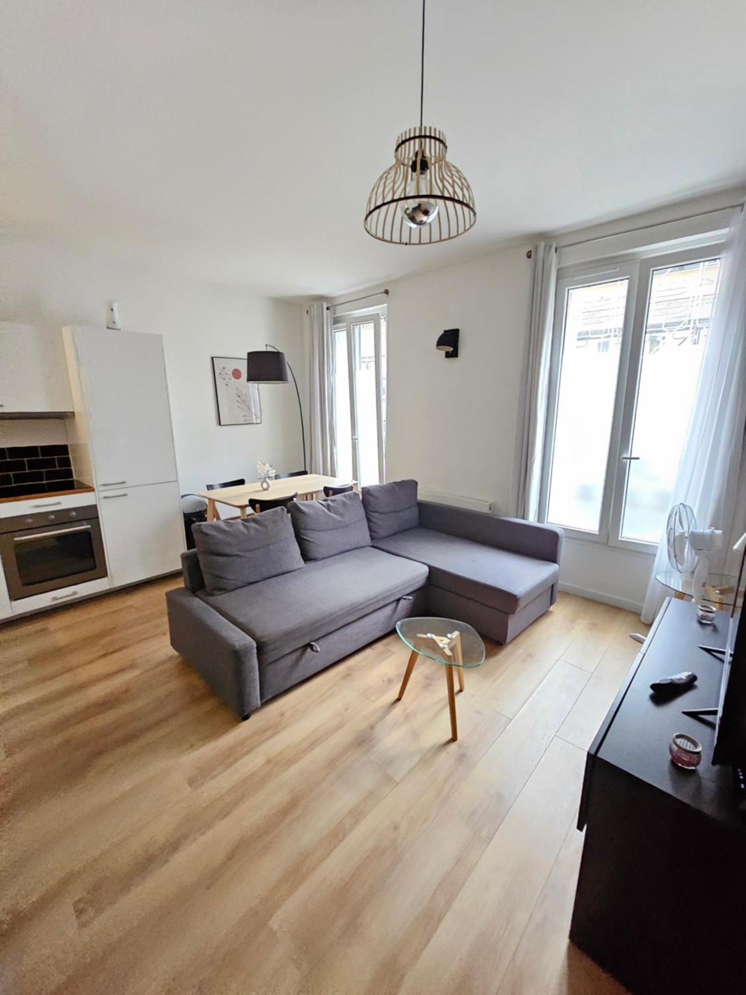 *Appartement Moderne/2 Minutes Du Metro* Saint-Ouen  ภายนอก รูปภาพ