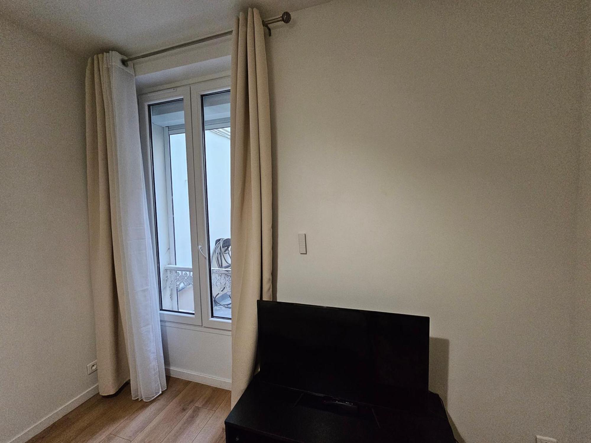*Appartement Moderne/2 Minutes Du Metro* Saint-Ouen  ภายนอก รูปภาพ