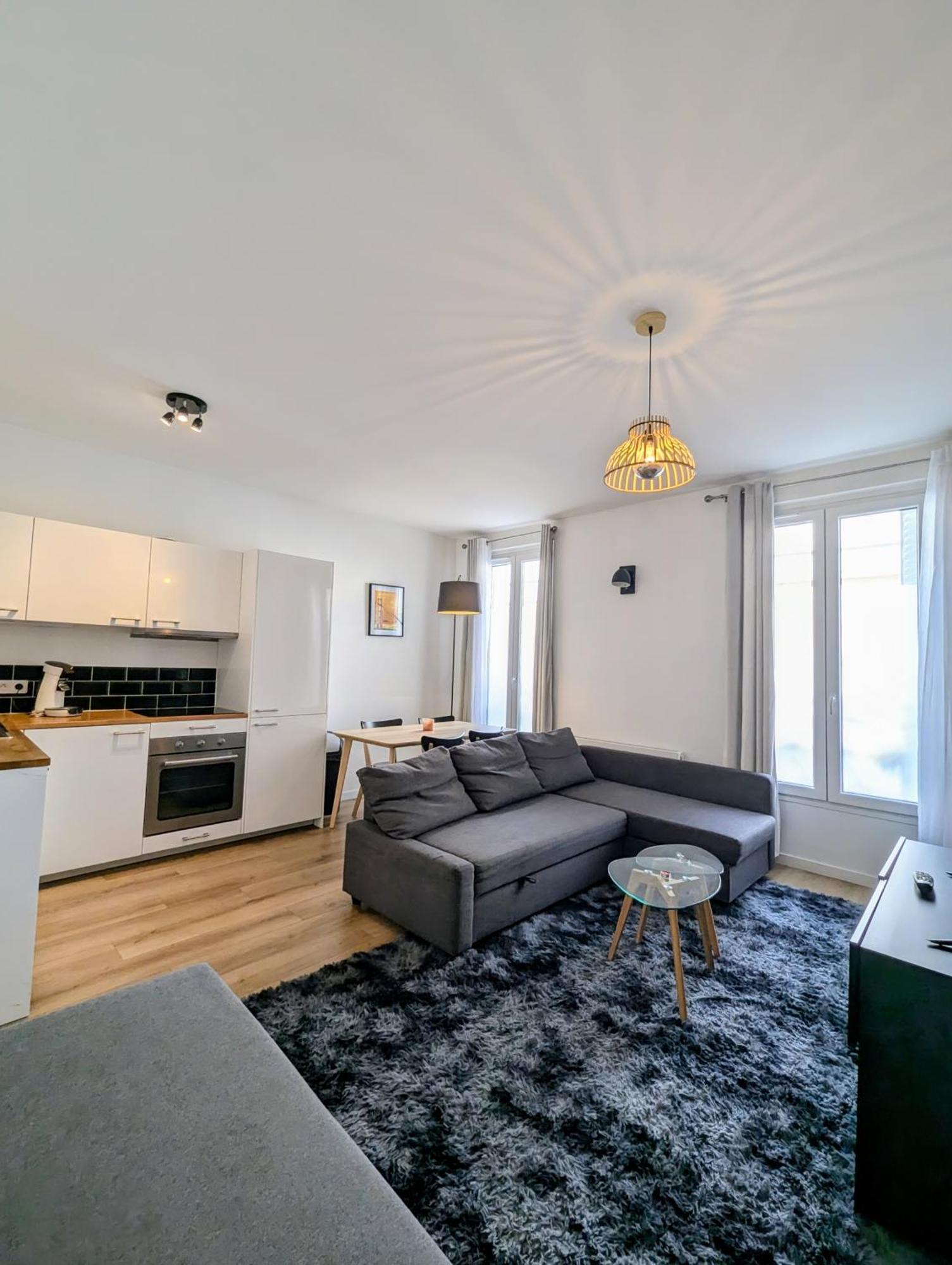 *Appartement Moderne/2 Minutes Du Metro* Saint-Ouen  ภายนอก รูปภาพ